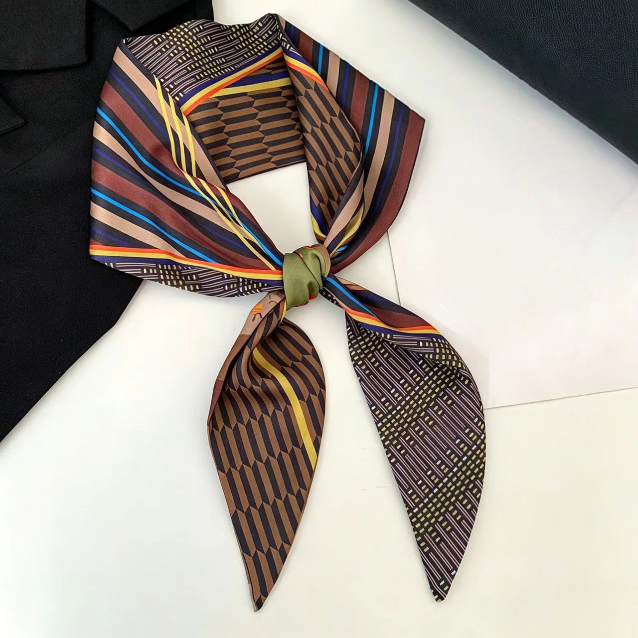 Foulard di lusso in seta satin - Women Bags H&M recensione e prezzo