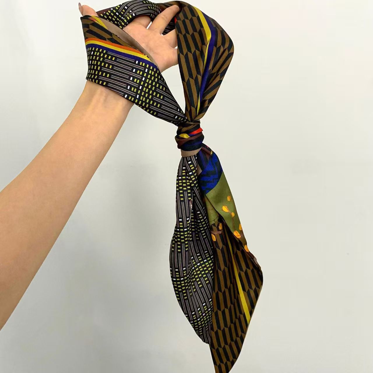Foulard di lusso in seta satin - Women Bags H&M recensione e prezzo