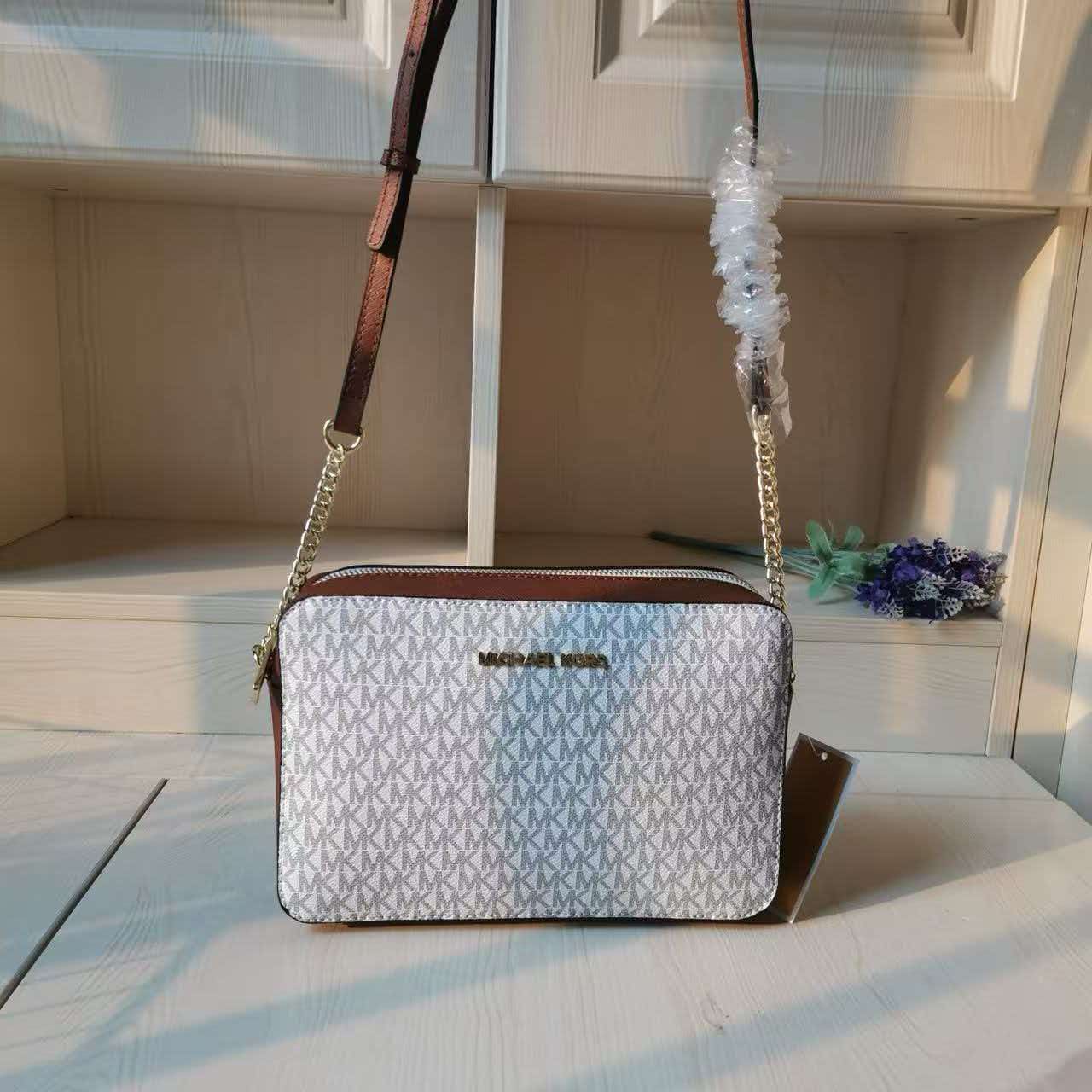 Borsa a tracolla classica da d - Women'S Bags Of Michael Kors recensione e prezzo