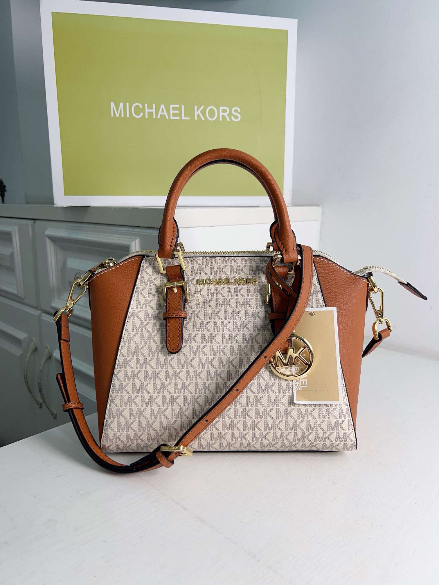 Nuovissima borsa a tracolla da - Women'S Bags Of Michael Kors recensione e prezzo